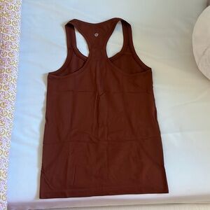 Lululemon tank SIZE 6